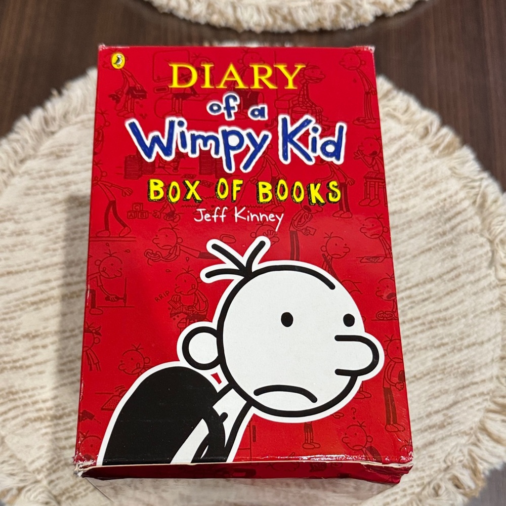 Diary of a Wimpy Kid Box of Books - Red
